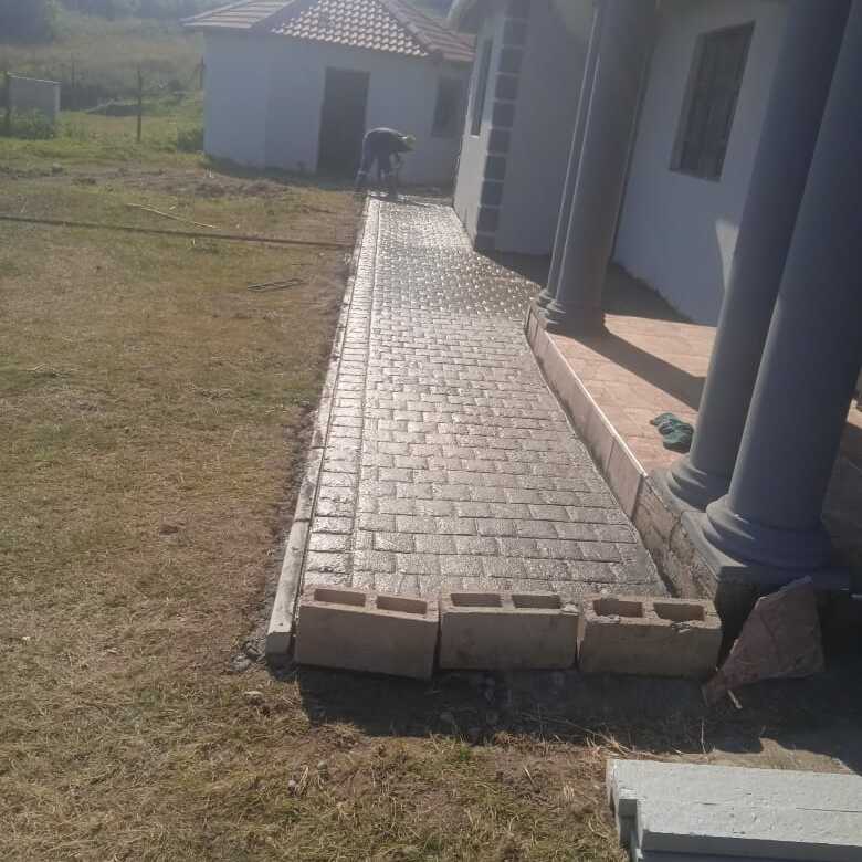 caption: Paving (c) Siyakha Construction, /images/0/10042627/IMG-20240801-WA0005.jpg